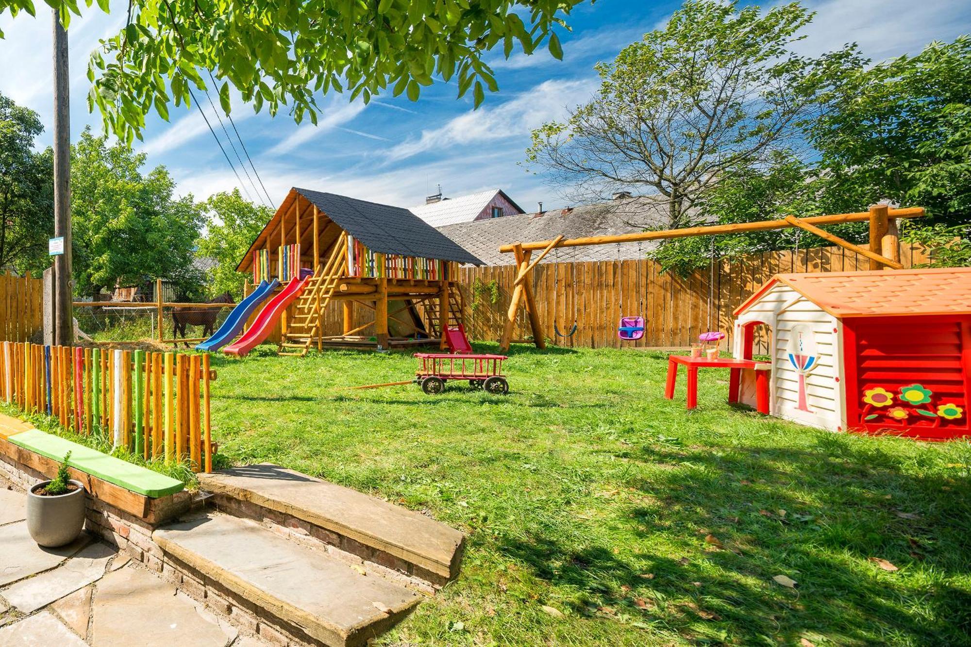 Apartman Nebe Dolni Lomna Ngoại thất bức ảnh